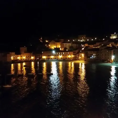 Top-location-bright-fastwi-fi Sestri Levante